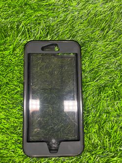 iPhone 8 + phone case