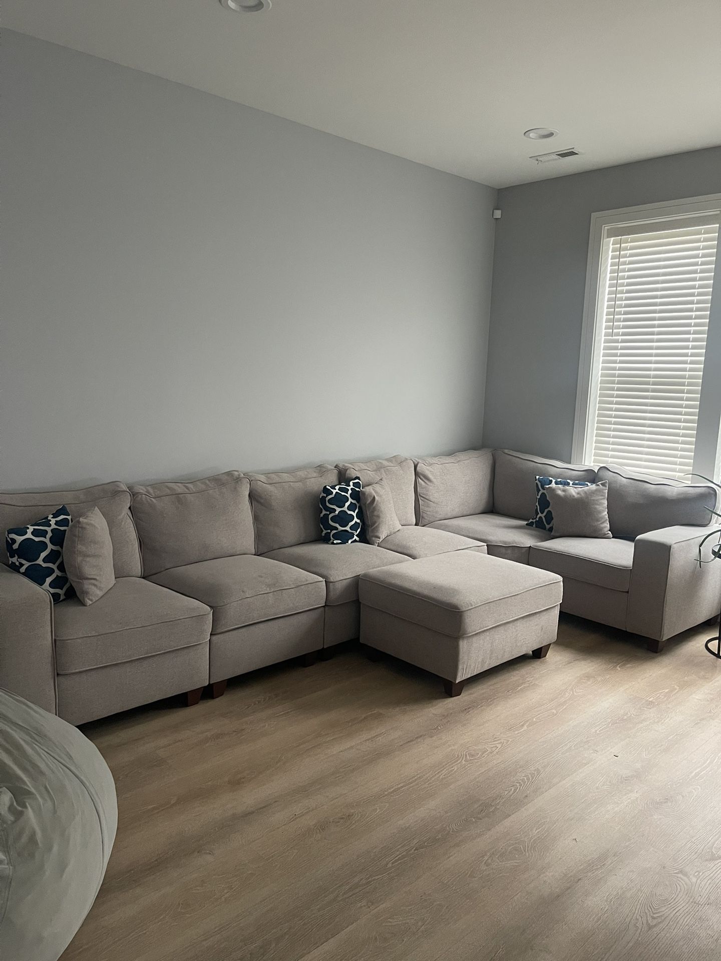Samual 7 - Piece Upholstered Sectional