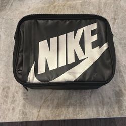 Nike Lunch Box Black 