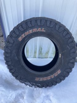 General Grabber 35x12.50R17 LT Load Range E Used Mud Tire