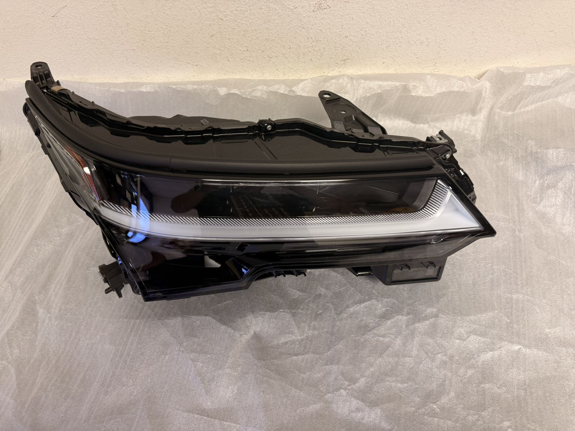 2024 2025 LEXUS GX550 RIGHT RH PASSENGER SIDE LED TRIPLE BEAM HEADLIGHT OEM NICE