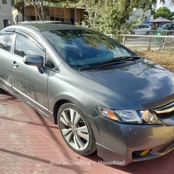 Honda Civic 2011 (Price: 4,900 negotiable)
