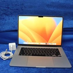 Apple MacBook Air 15.3'' Liquid Retina 256GB SSD 8GB Ram 1080p HD Camera 2023