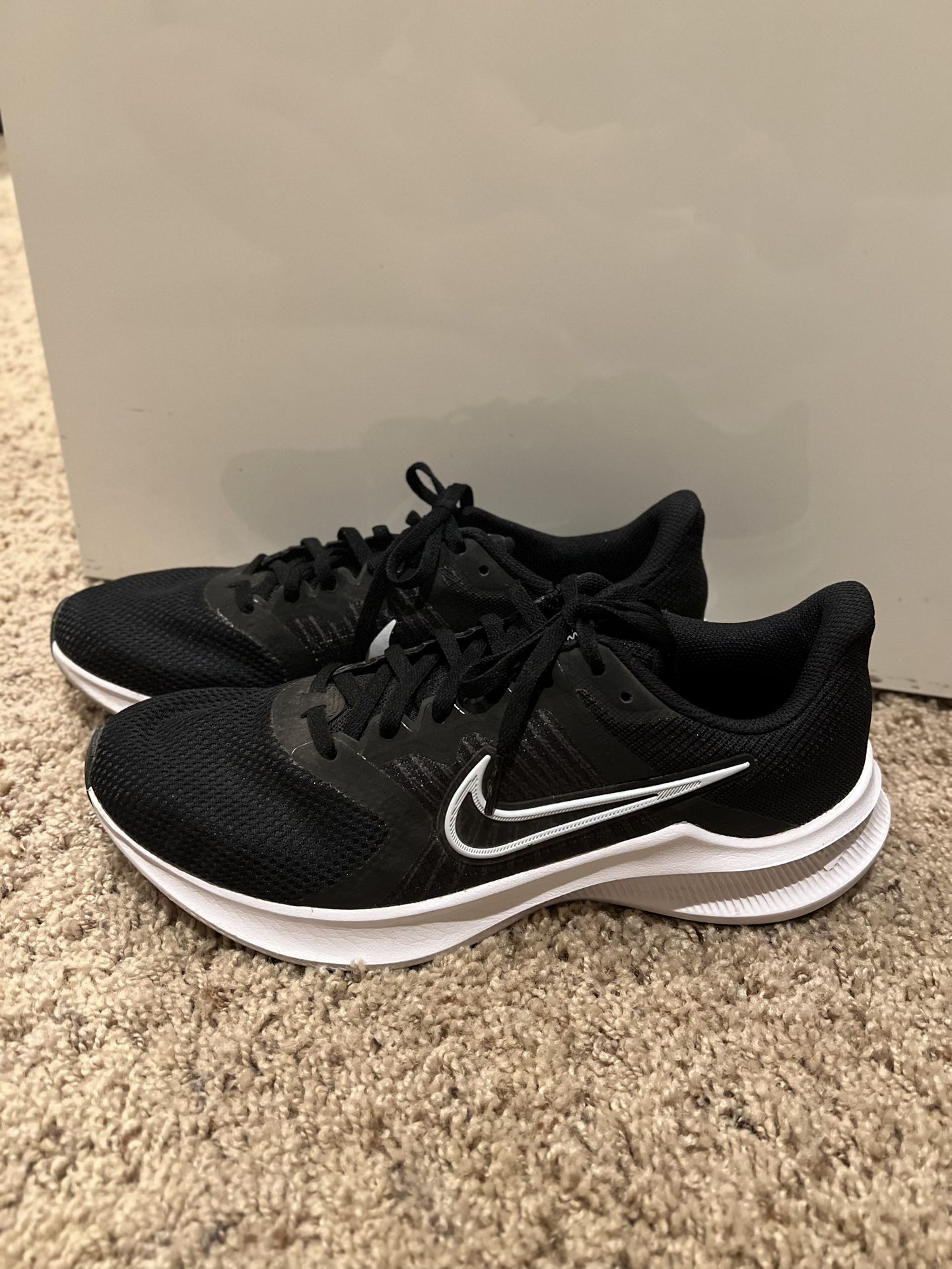 Men’s Nike Size 8.5