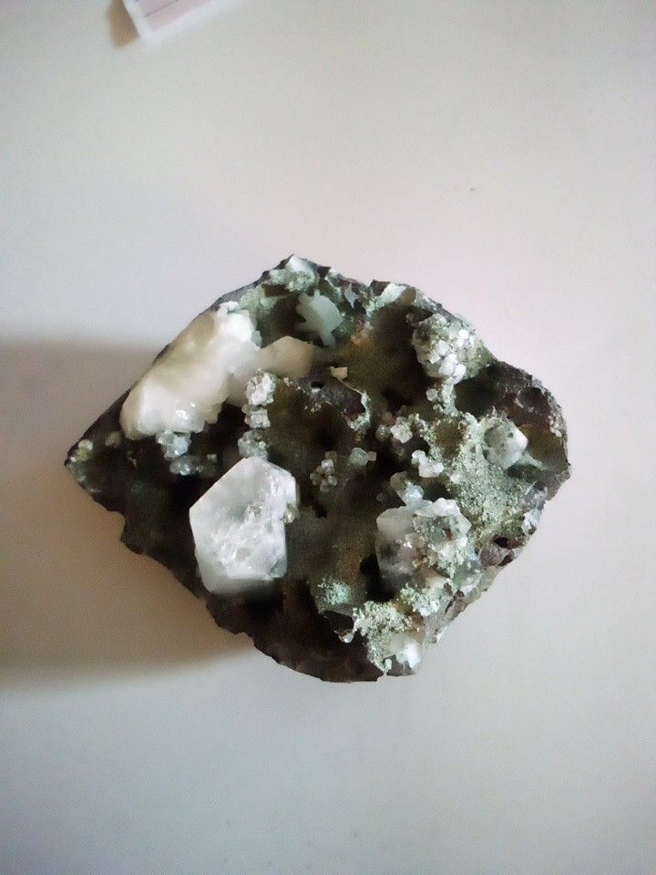 Zeolite Crystal comes from India (In0004)