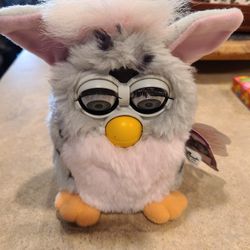 Furby Model #70-800 with tags