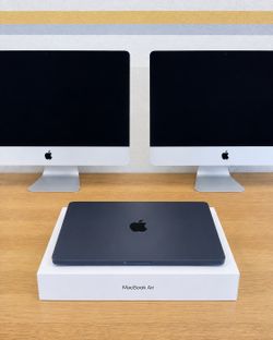 MacBook Air 15” M3 Midnight 💻 Apple M3 Chip | 8GB RAM | 34 Battery Cycles 🔋 100% Battery Health ✅ 1 Year Warranty | $0 Down Finance Available