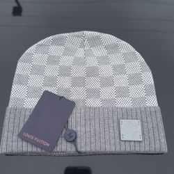 Beanie Louie V