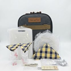 HARRY & DAVID Green Insulated Picnic Basket Backpack w/ service for 2 included!