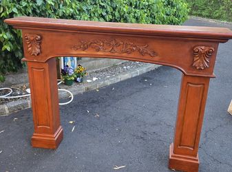 $500 OBO – Elegant Hand-Carved Solid Wood Fireplace Mantel / Architectural Salvage