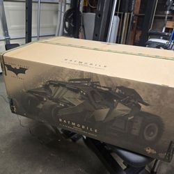 Hot Toys Tumbler