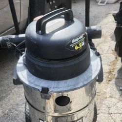 Contractor Grade SHOP VAC VACUUM