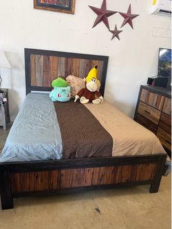 Rustic Bedroom Set