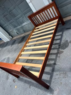 Solid wood twin-size bed