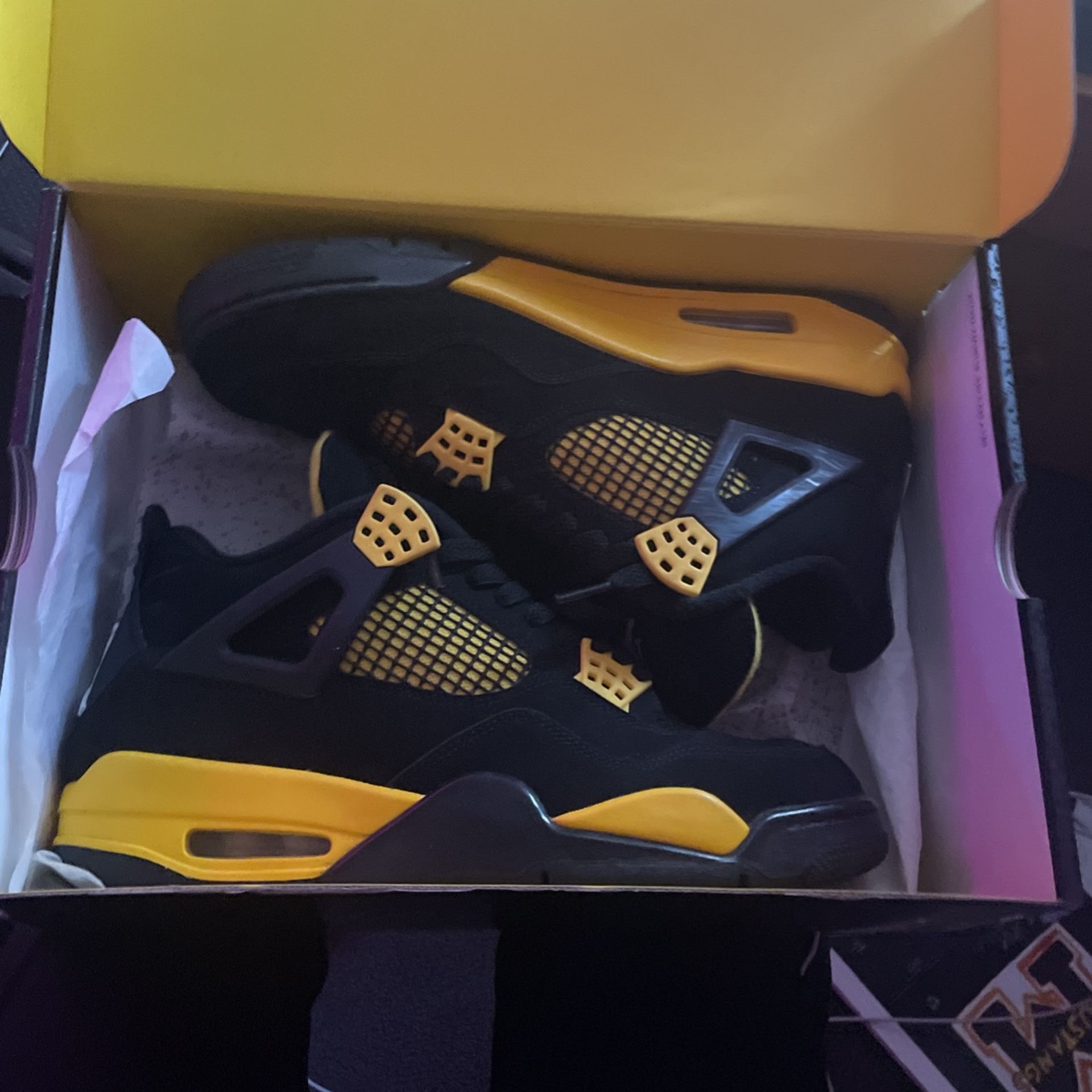Jordan 4 Lighting