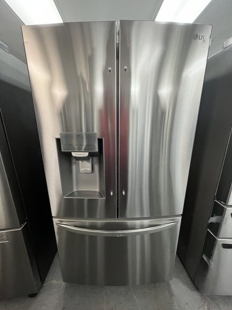 Lg French Door Refrigerator stainless steel Model LRFS28XBS - 2706