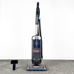 Shark Vertex Vacuum Cleaner w/ attachments - Aspiradora