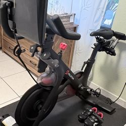 Like New Peloton 