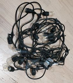 Outdoor string lights
