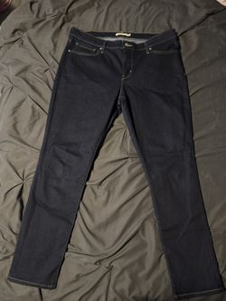 Women Levis
