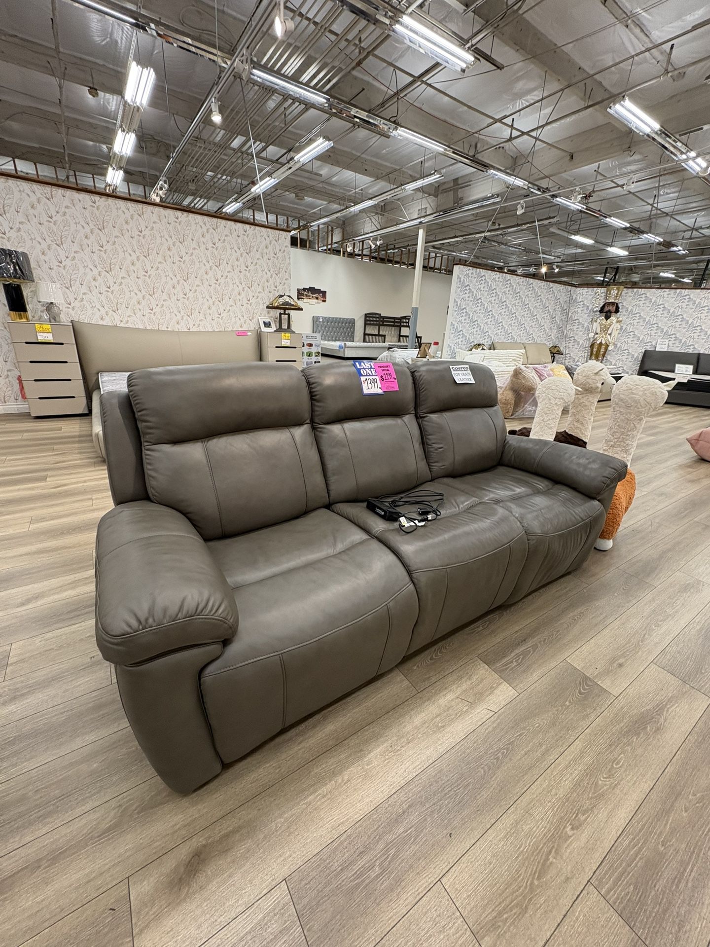 Costco Top Grain Leather Power Recliner Sofa 