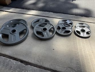 Weider Olympic Cast Iron Grip Weight Plates Set – 150 lbs Total ($1/lb)