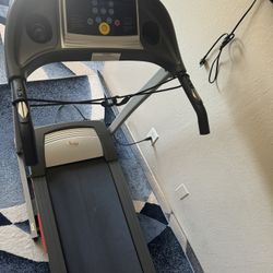 Treadmill 
