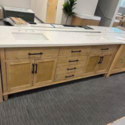 84” Bathroom Vanity In Wood Color 