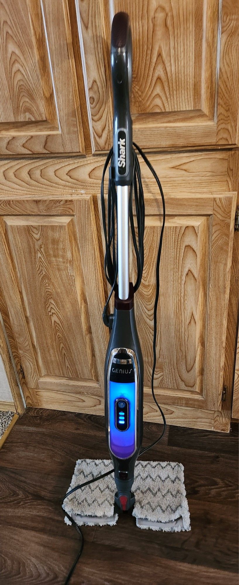 Shark S5003D Genius Corded Electric Floor Steamer Steam Cleaner Pocket Mop,