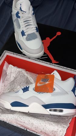 Jordan 4s