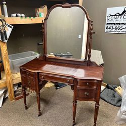 Antique Vanity Desk - $75 (West Florence (Jody rd)