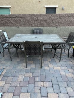 Outdoor Patio Dining Table and Chairs Set