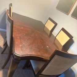 Dinning Table 5 Chairs 