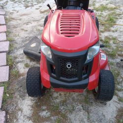 Troy-Bilt Riding Lawn Mower