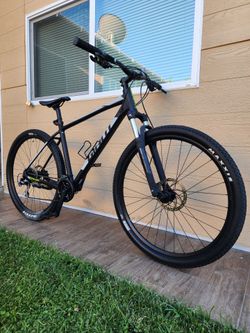 GIANT TALON 29er | MOUNTAIN BIKE  | HYDRAULIC DISK BREAK