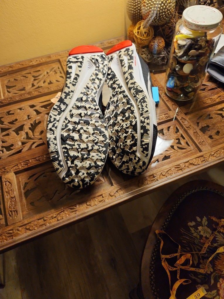 Nike Shoes Size 12  Running Shoes Black Red White