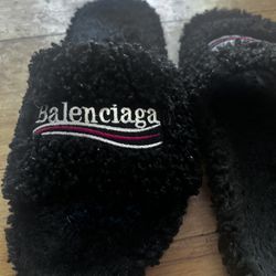 balenciaga slides