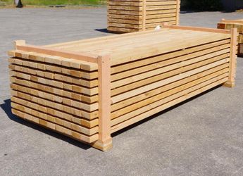 [100] 2x4 x 8' Cedar Fence Rails