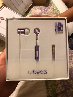 Earphones beats