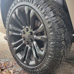 6 LUG  22"s Wheels & Tires Chevrolet 