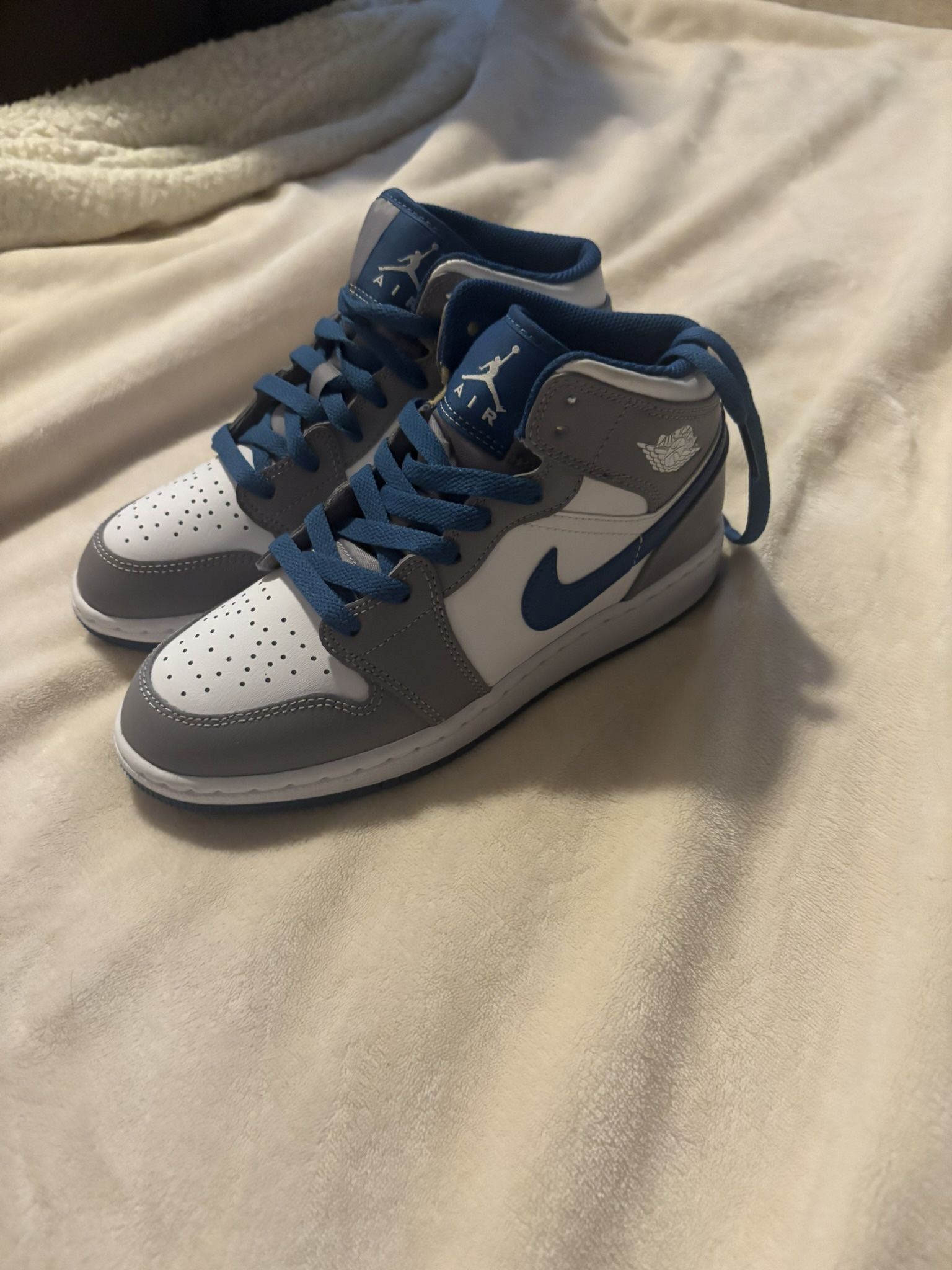 Jordan 1 Mid Cement True Blue - Size 4.5. LIKE NEW!!!