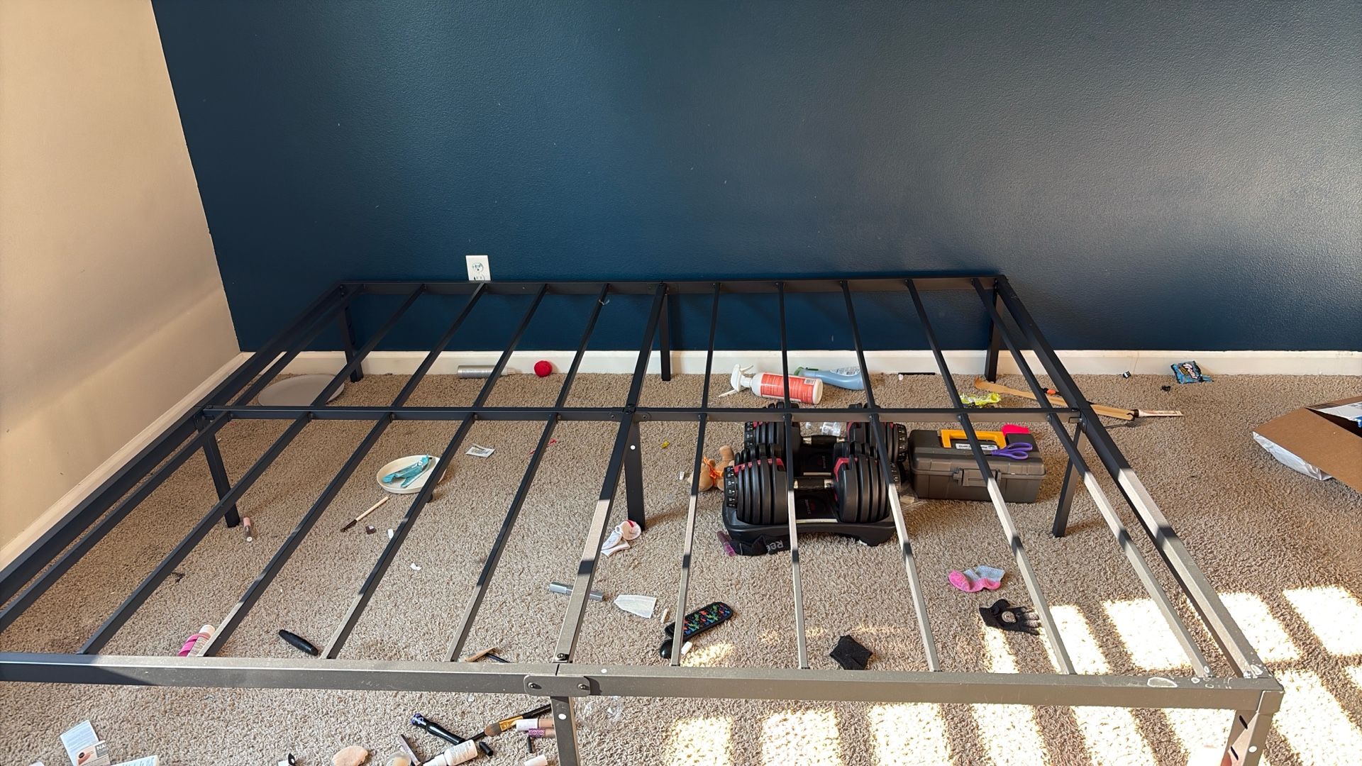 California king Metal Bedframe