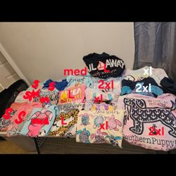 17 southern shirts. Moast are simply southern some other brands. Sizes in pics. Make offer. 