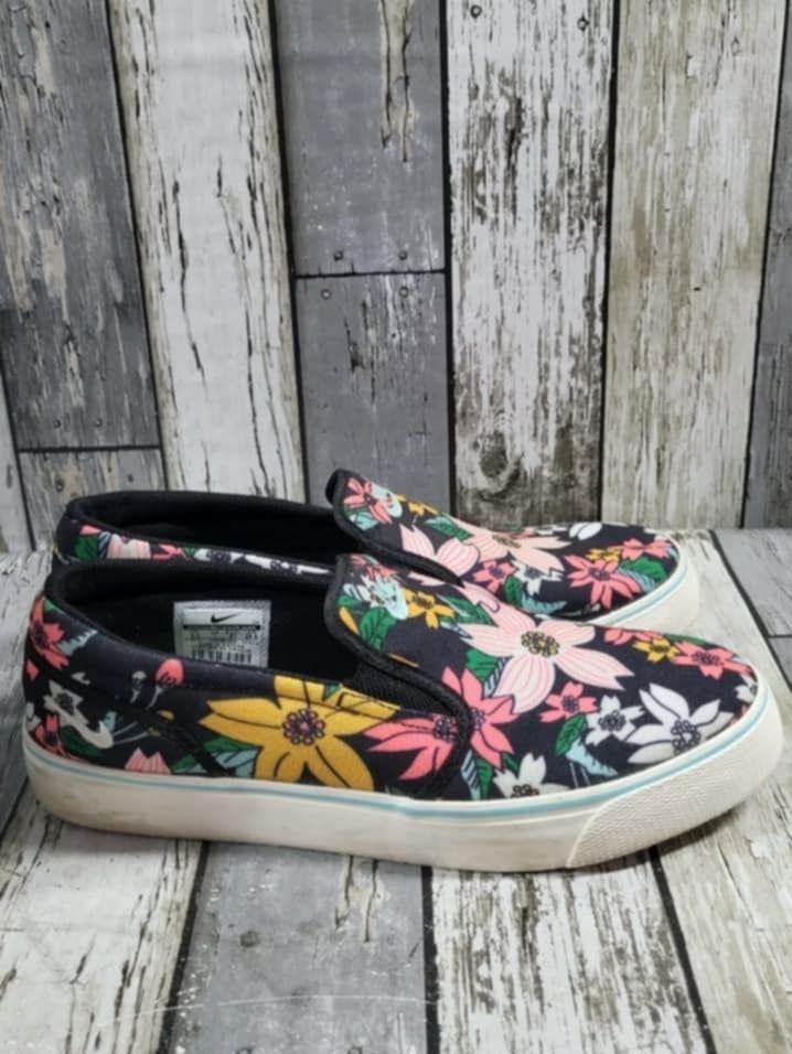 Nike Floral Toki Aloha Pack Women's Size 8 Black Slip On Canvas