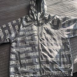 Supreme Windstopper Jacket Size Medium 