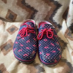 Flamingo slip on slippers size 8 for women