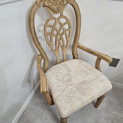 Accent chair