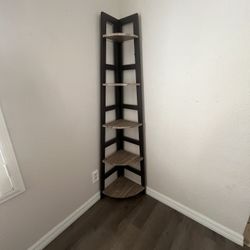 Corner ladder Shelf 
