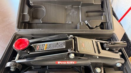 2 1/2 Ton floor jack