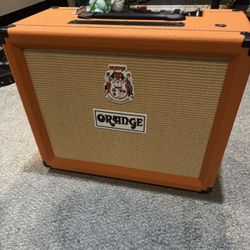 Orange Rocker 32 guitar stereo tube amp